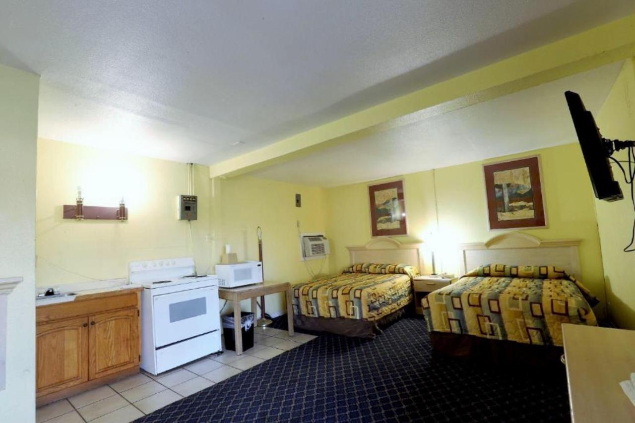 Economy Inn Kingsville Exterior photo